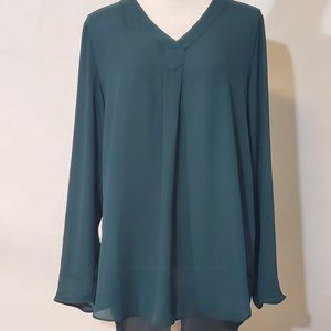 Apt. 9 Green Blouse V Neck size L